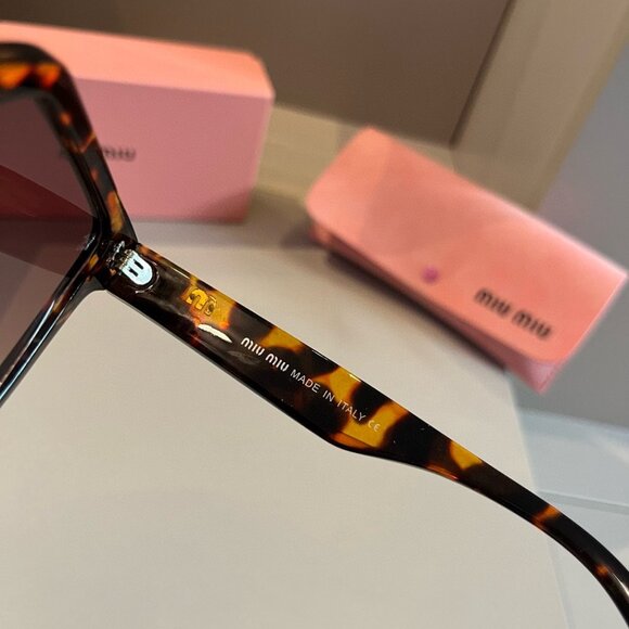 MIU MIU Logo Oversize Sunglasses - Picture 8 of 9